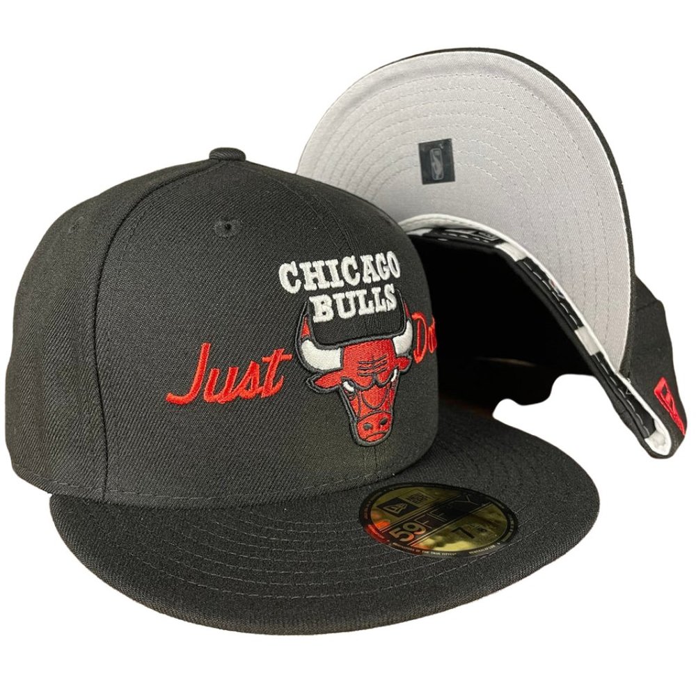 New Era X Just Don Chicago Bulls 59FIFTY Fitted Hat Black / Red